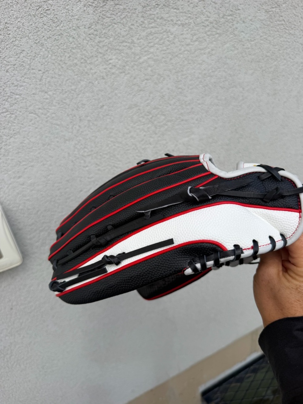 Wilson Black White Red Baseball Glove - Picture 6 of 6